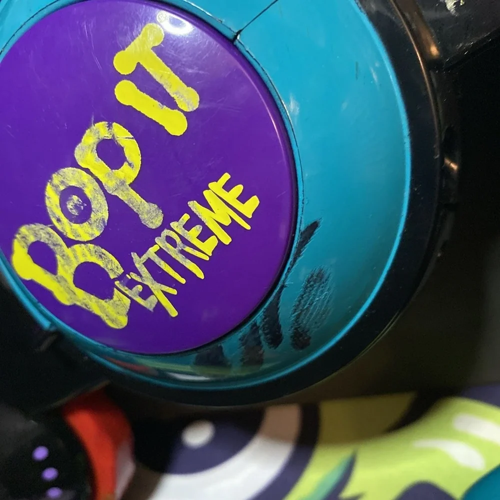 Hasbro bop it